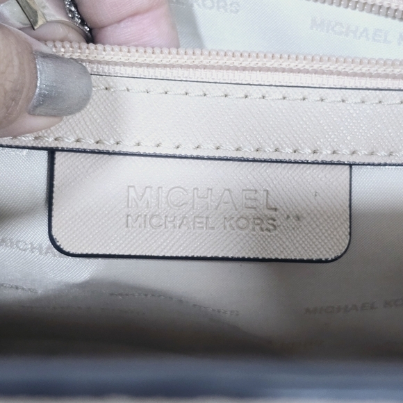 Michael Kors Selma medium saffiano - Picture 10 of 13